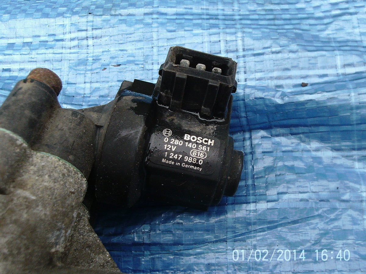 1247594 THROTTLE BODY from BMW E36 316 Ti COMPACT