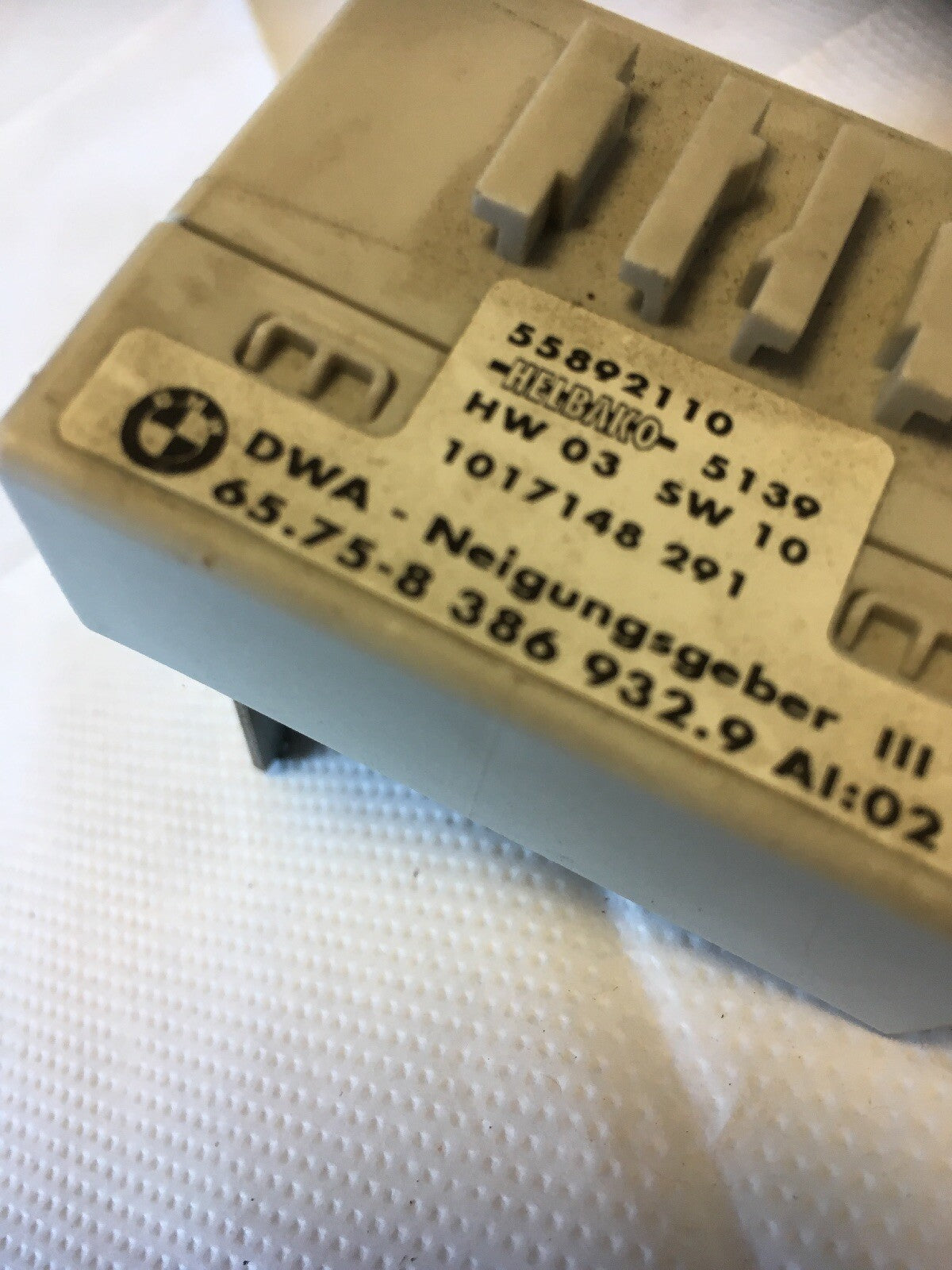 Tilt Sensor 8386932 Module From a BMW E39 Facelift 2001