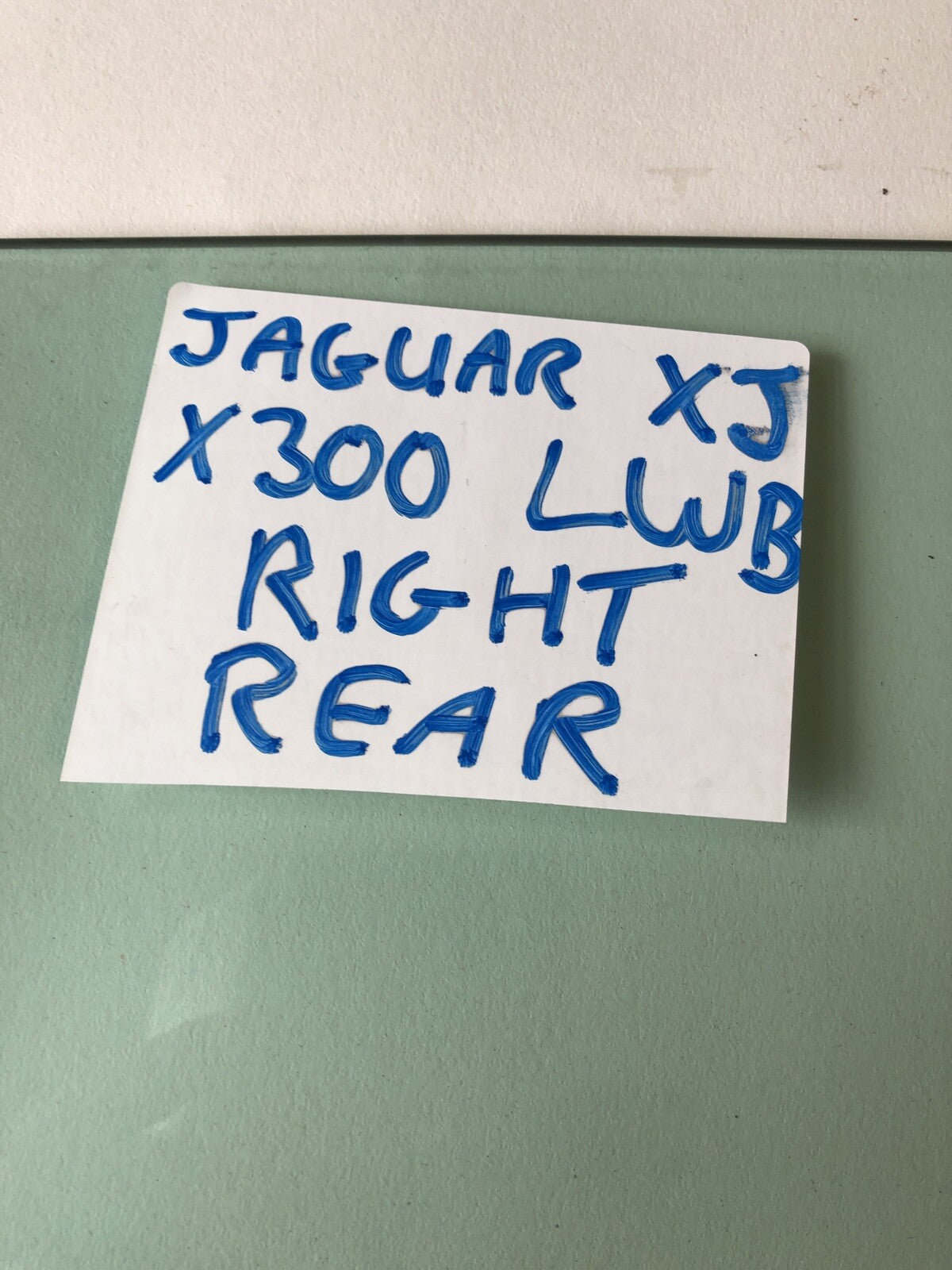 XJ Jaguar X300 LWB Right Rear Door Window Glass