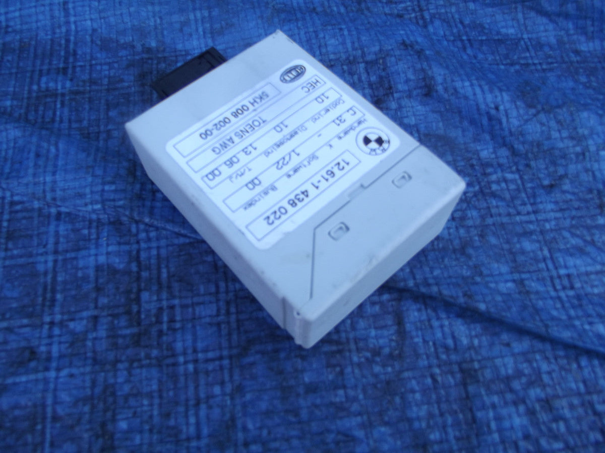 12611438022 OIL LEVEL SENSOR RELAY MODULE from BMW E36 316i SPORT COMPACT