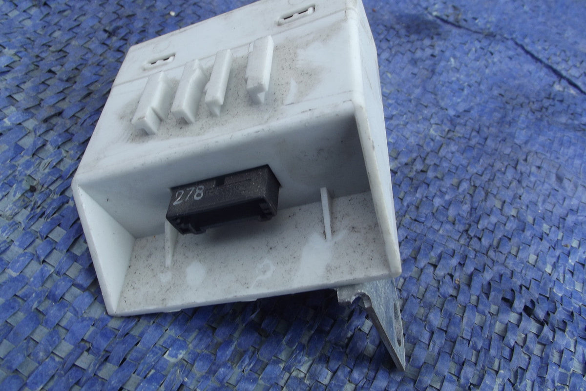 ALARM TILT INCLINATION TILT SENSOR from a BMW E46 3 SERIES