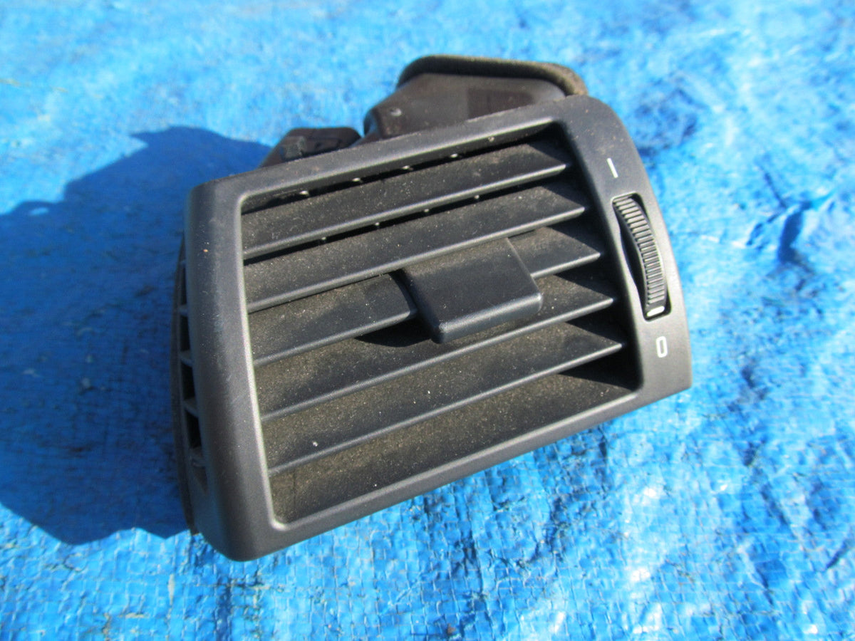 DASHBOARD AIR VENT N/S PASSENGER from BMW 318 i SE E46 SALOON 1998