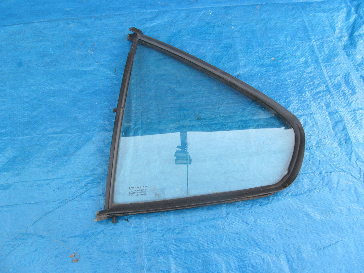 QUARTER LIGHT WINDOW GLASS REAR LEFT SIDE from BMW E36 SALOON 1997