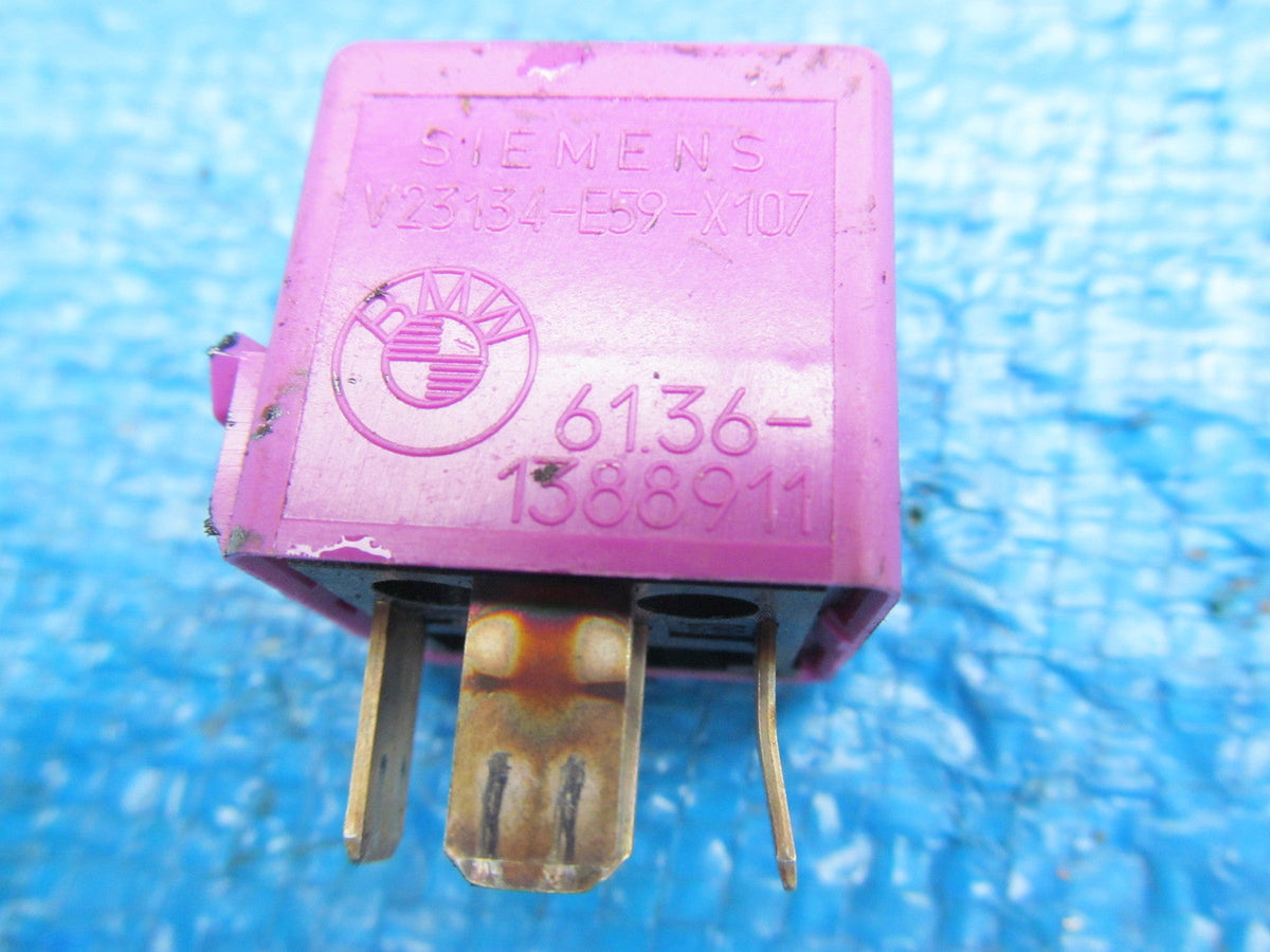61361388911 PINK RELAY 61.36-1 388 911 from BMW E36 D 325 TDS TURBO DIESEL