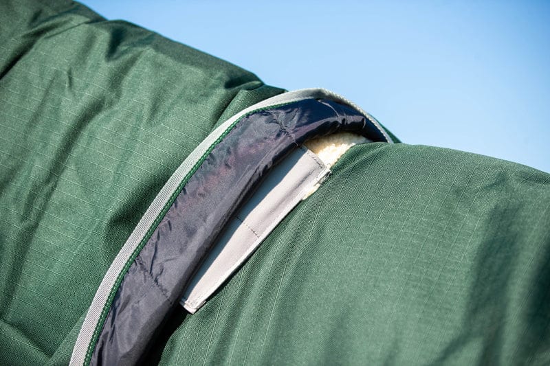 0g Detachable Neck Turnout Rug - Hunter Green