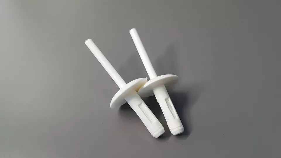 White Wheel Arch Flare Pull Rivet BMW X5 X5M - 07147391324