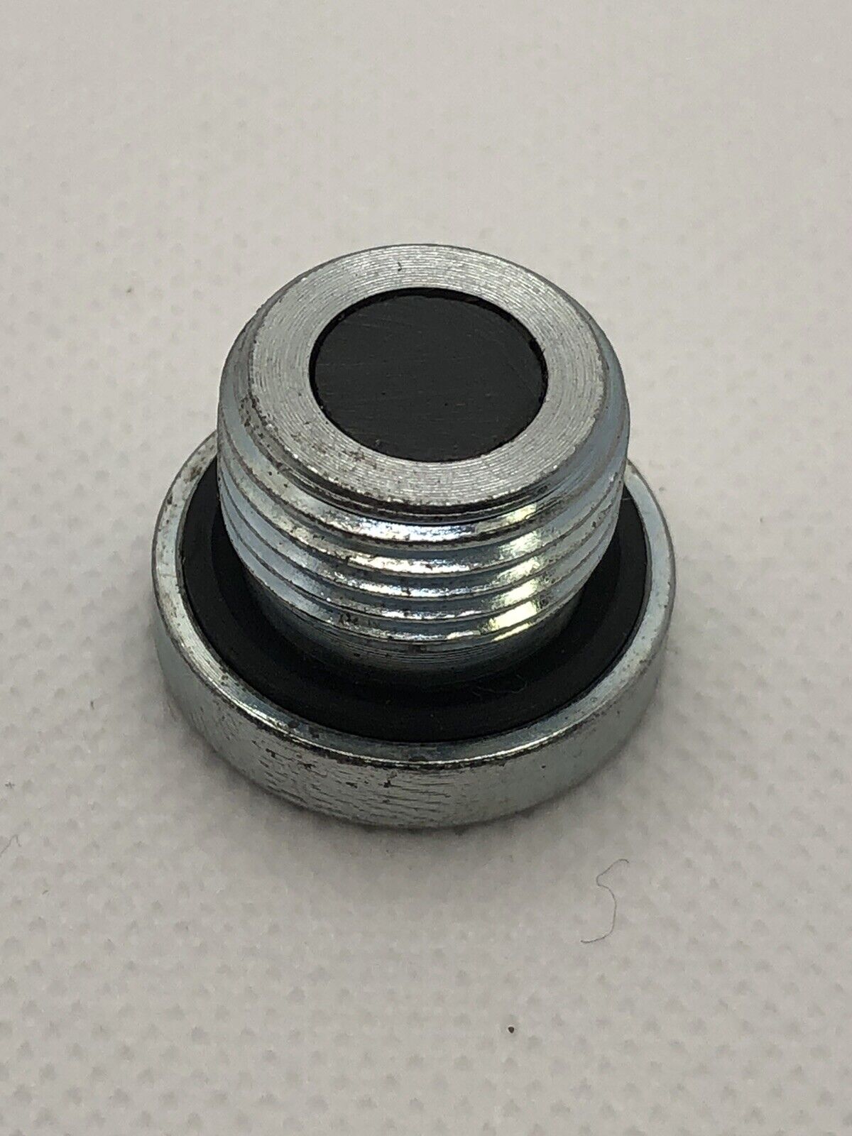 Porsche Magnetic Oil Drain Sump Plug M18x1.5 | 986 996 997 987 Boxster Cayman PSR9Line