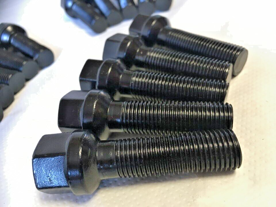 Porsche Black Extended Wheel Bolts 45mm Thread  M14 x 1.5 Hex 17mm