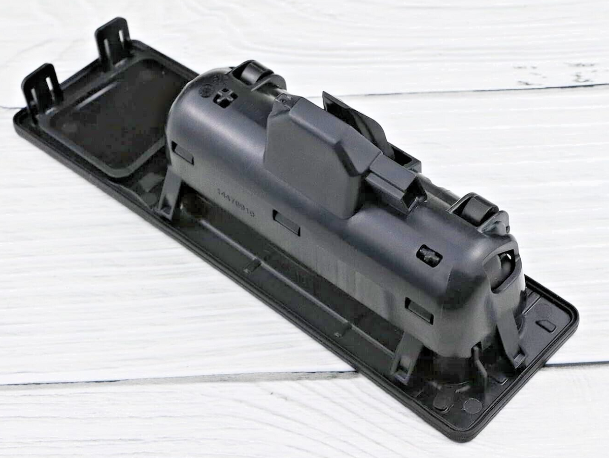 BMW 2 3 4 5 Series Tailgate Boot Trunk Handle Switch 51247368752