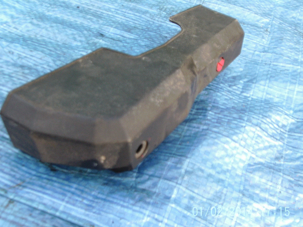 THROTTLE CABLE COVER  from BMW E36 316 Ti COMPACT
