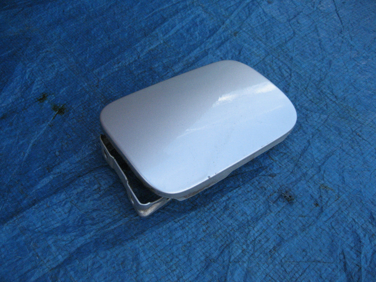 PETROL FLAP DOOR SILVER   from MERCEDES BENZ W210 E200 E CLASS