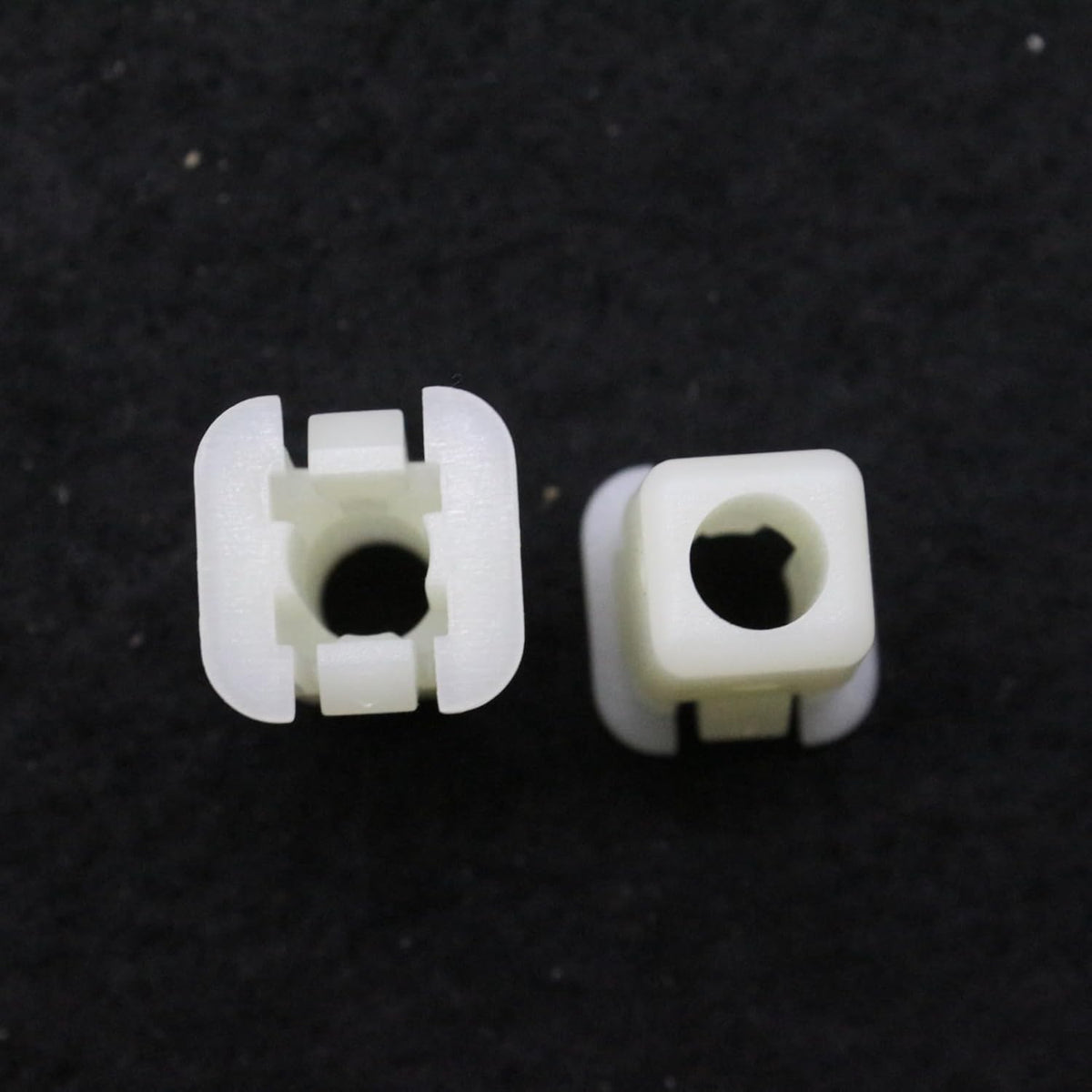 Ford Bumper Wheel Arch Expanding Grommet Nut 6549354