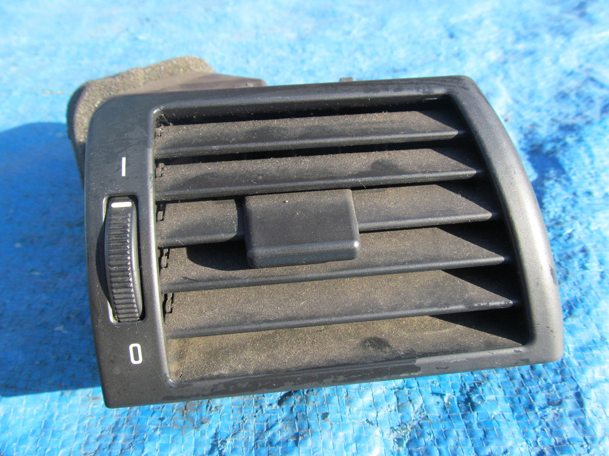 DASHBOARD AIR VENT O/S DRIVERS from BMW 318 i SE E46 SALOON 1998