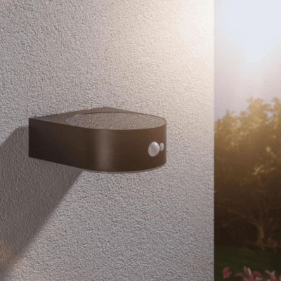 Outdoor Solar Wall Luminaire 300lm IP44 3000K PIR