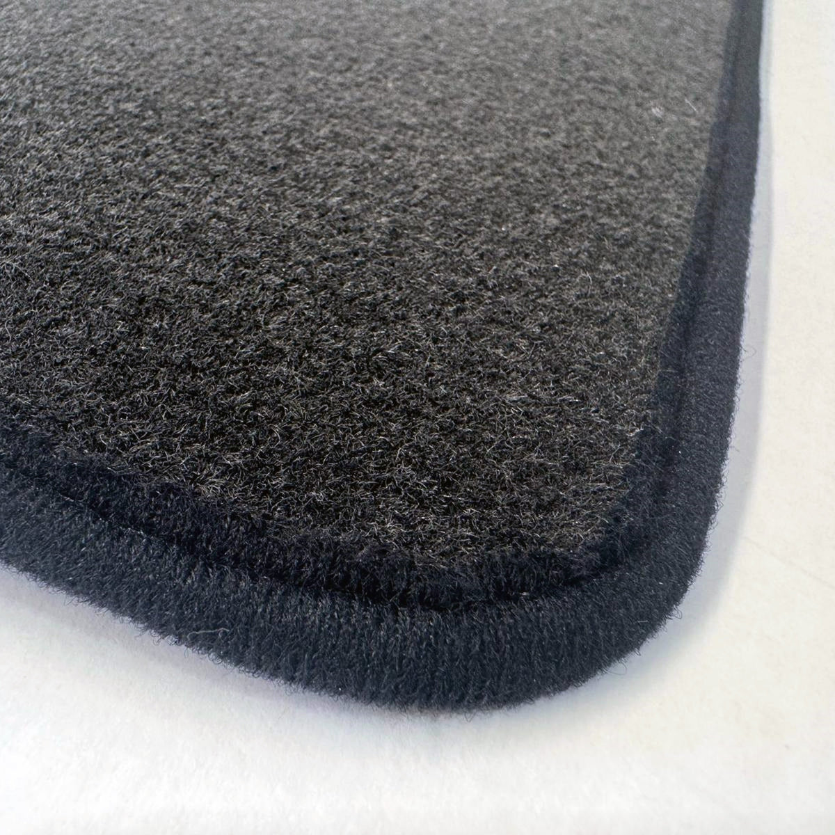 VW POLO HATCHBACK / SALOON 2018 ONWARDS - CAR MAT SET